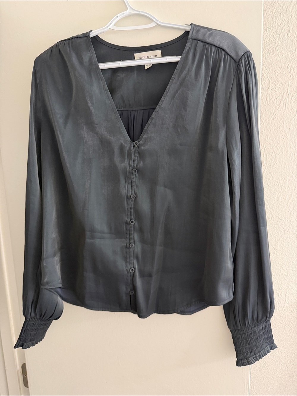 cloth & stone black V-Neck Button Front Blouse